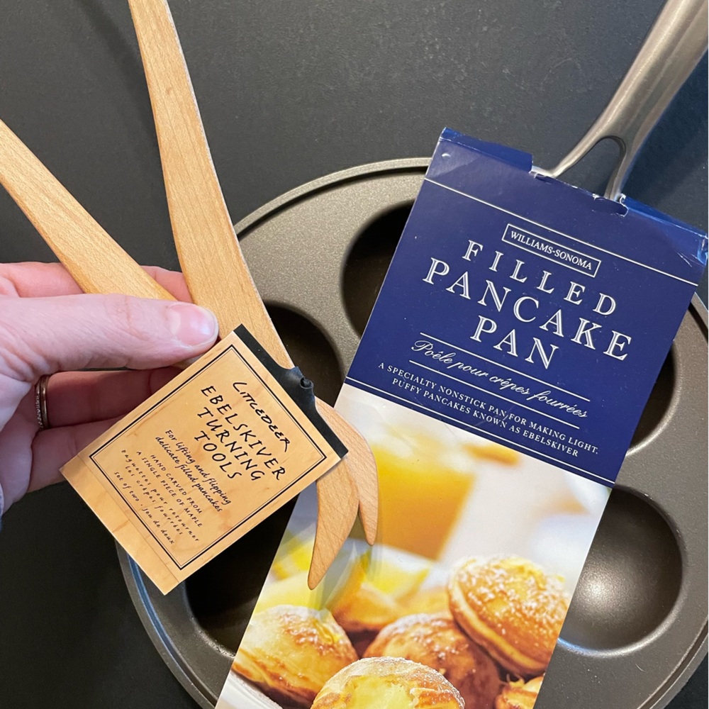 William Sonoma pancake pan and tools